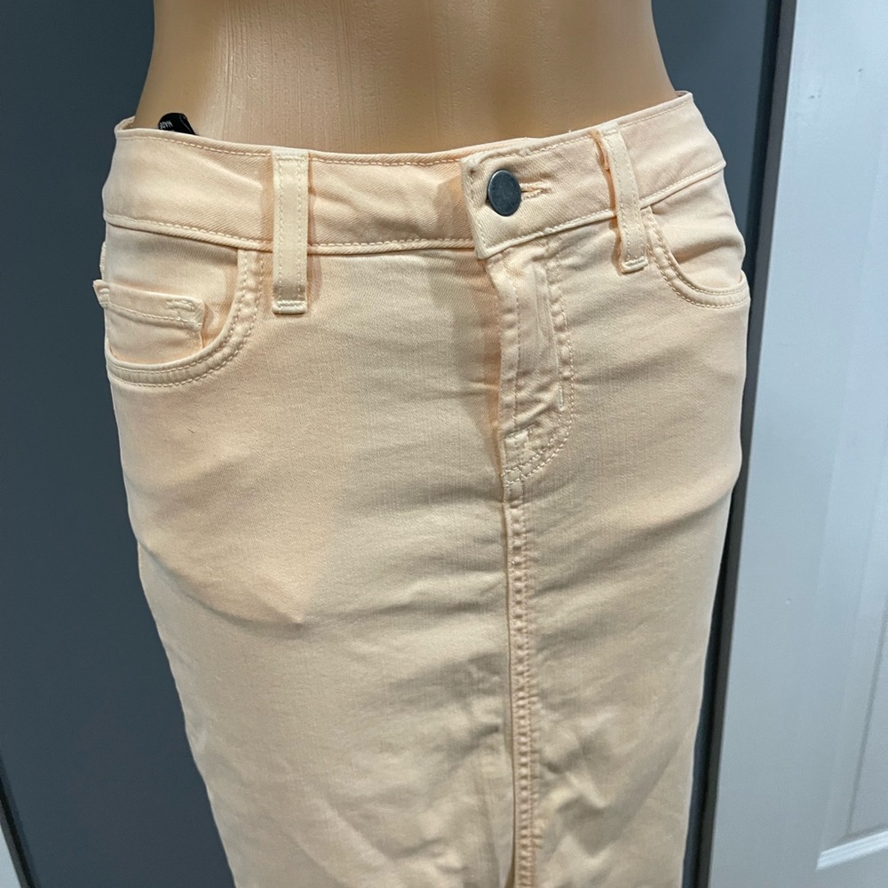 Seventwo Denim - Picture 2 of 7